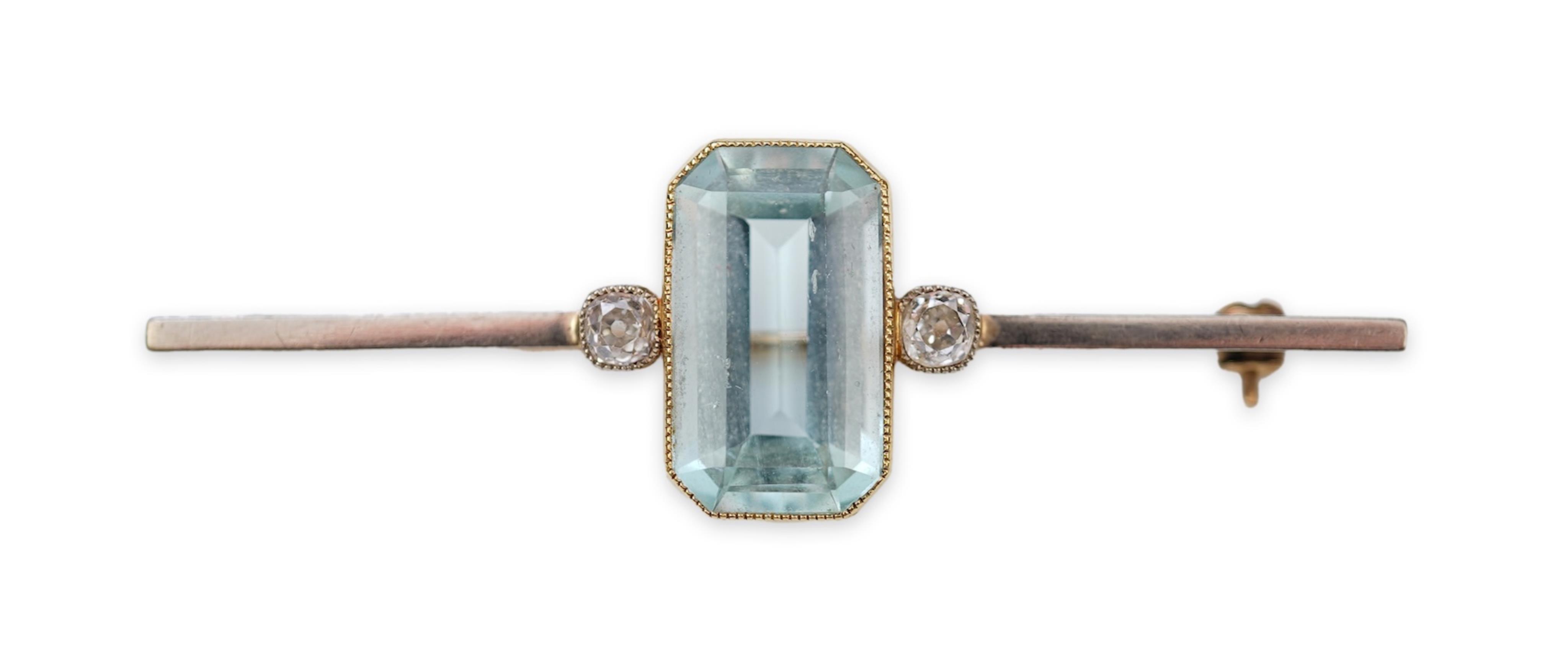 An aquamarine bar brooch, circa 1920